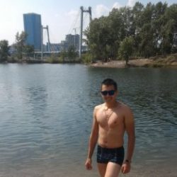 Скромный, нежный парень-девственник ищет девушку на западе Петрозаводска для встреч